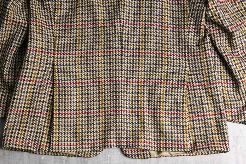 “BOSS” houndstooth over pen 2B tailored jacket