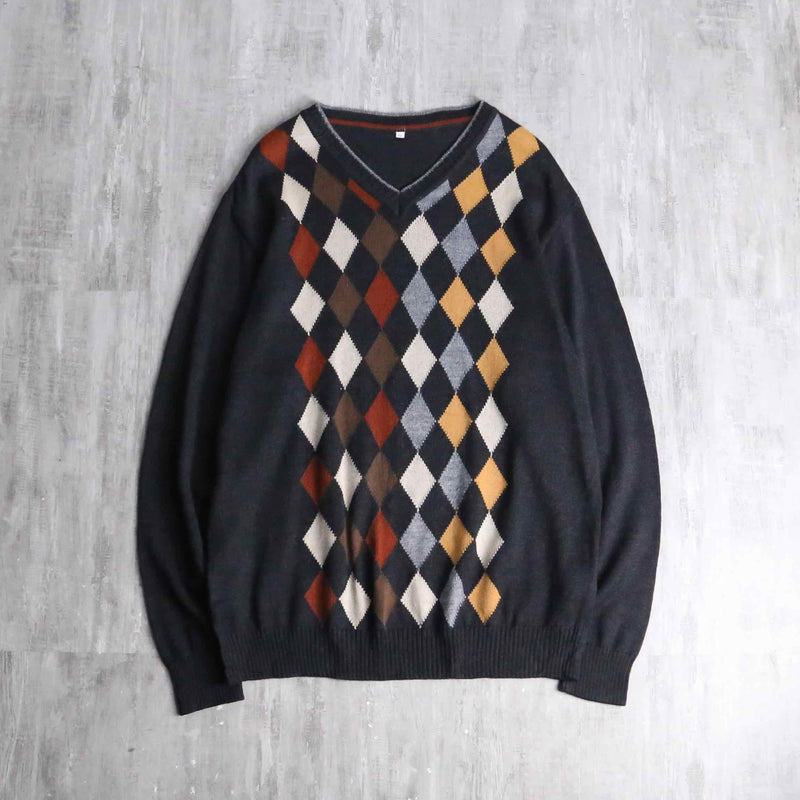 charcoal gray argyle check V-neck knit