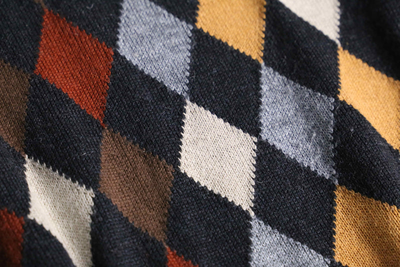 charcoal gray argyle check V-neck knit