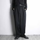 black wide tapered 2tuck slacks