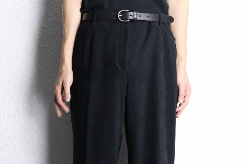 smooth fabric black wide straight slacks