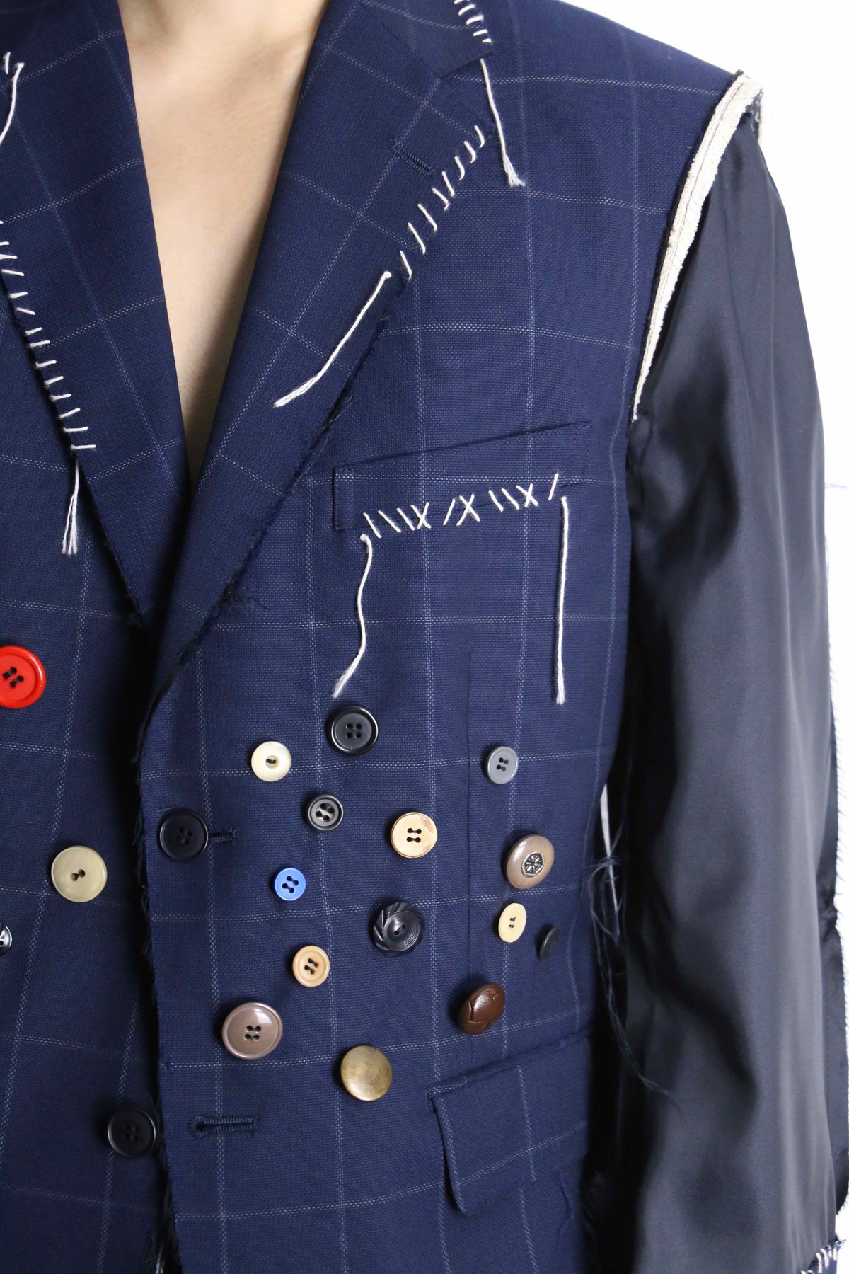 Re:make” button art stitch docking tailored jacket
