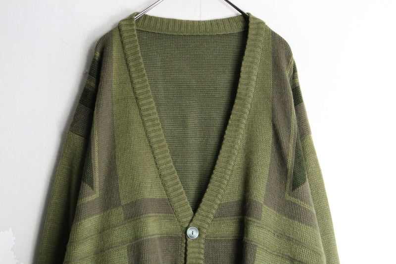 green geometric pattern loose size cardigan