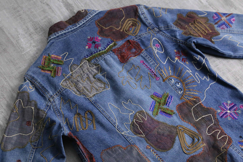 1990s CHICO's patchwork × emb denim tracker jacket