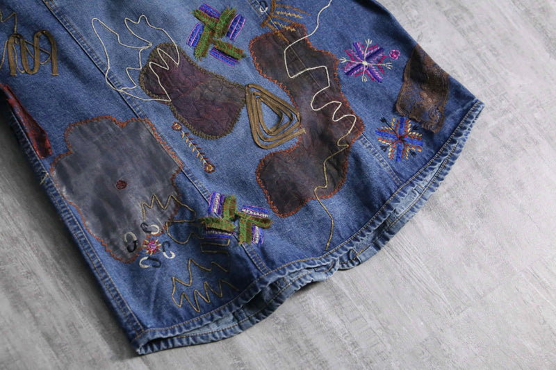 1990s CHICO's patchwork × emb denim tracker jacket