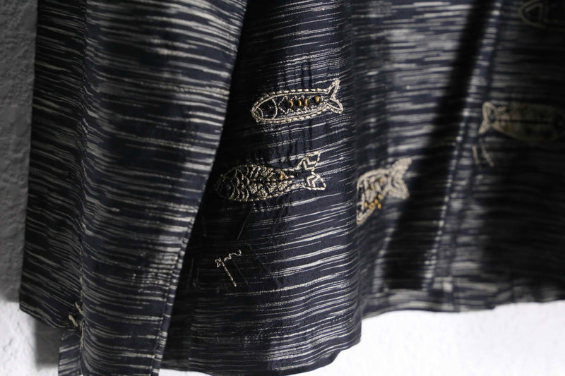 "CHICO'S DESIGN" bluerred&fish design silk shirt jacket