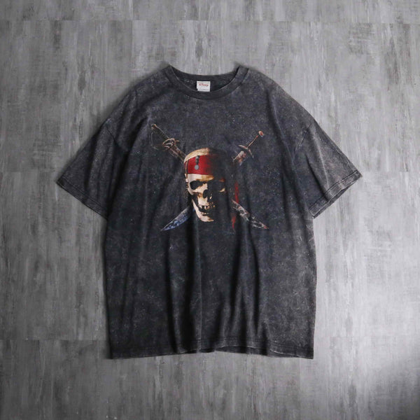 2000s Pirates Of The Caribbean tee "Curse Of The Black Pearl"