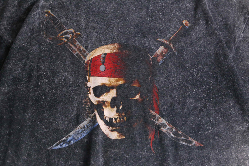 2000s Pirates Of The Caribbean tee "Curse Of The Black Pearl"