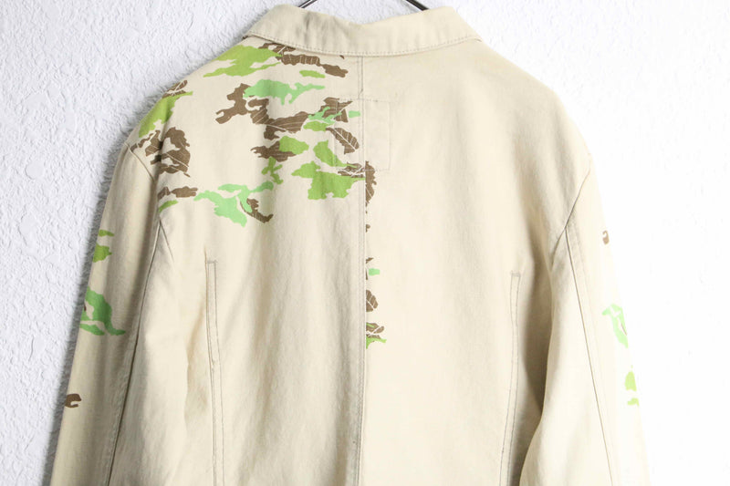 "MARITHÉ + FRANÇOIS GIRBAUD" camouflage pattern velcro strap denim jacket