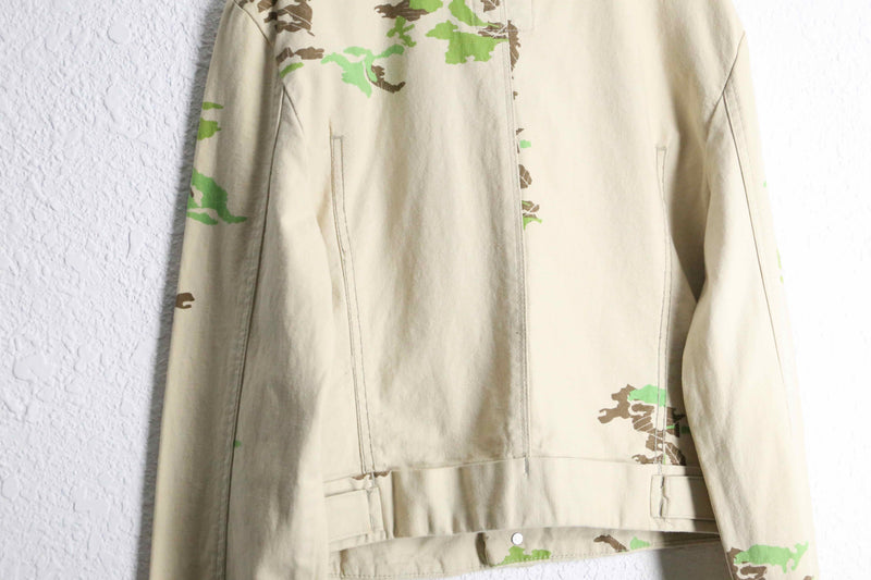 "MARITHÉ + FRANÇOIS GIRBAUD" camouflage pattern velcro strap denim jacket