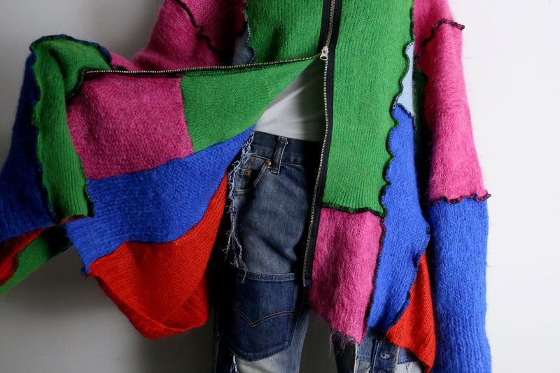 "Re:make" colorful double zip design knit