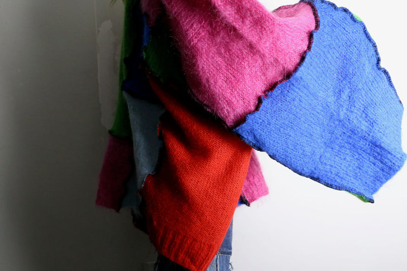 "Re:make" colorful double zip design knit