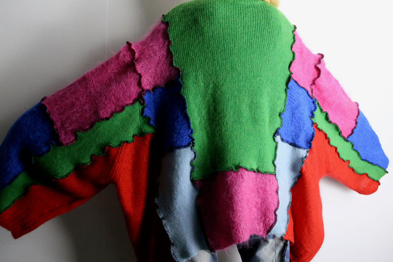 "Re:make" colorful double zip design knit