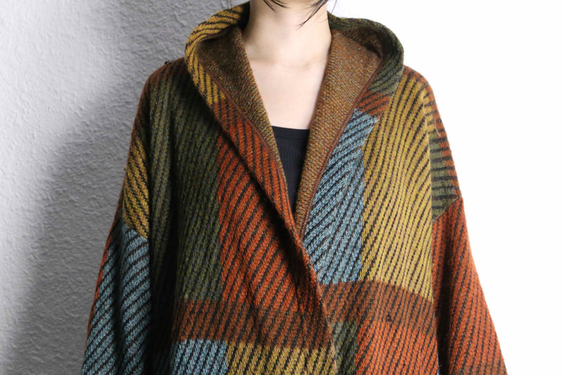 panel switch pattern design knit coat