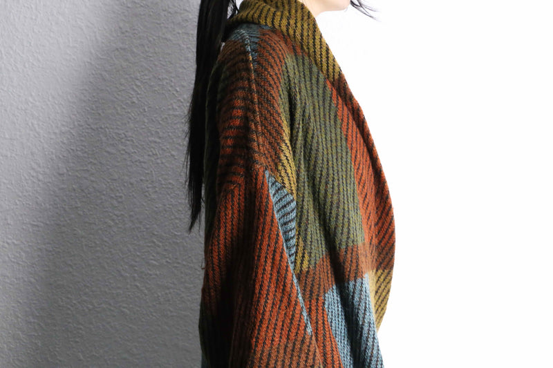 panel switch pattern design knit coat