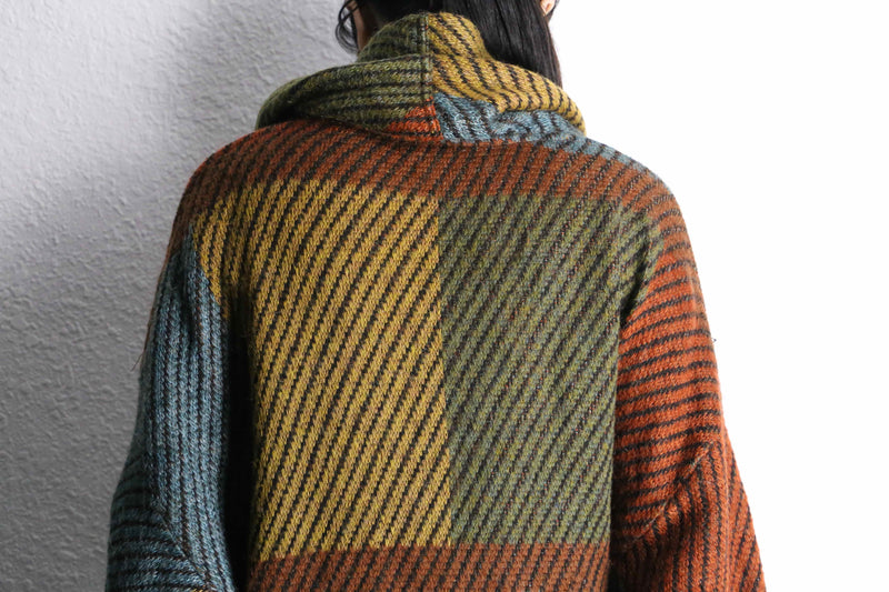 panel switch pattern design knit coat