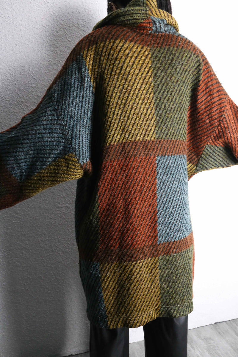 panel switch pattern design knit coat