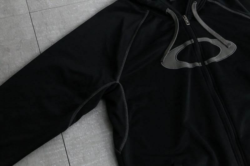 2000s OAKLEY sport zip hoodie