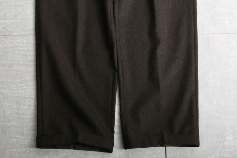 dark brown 2tuck wool wide tapered slacks