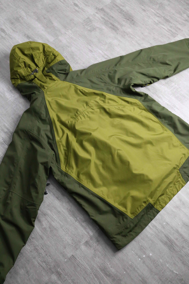 "Eddie Bauer" khaki green color nylon jacket