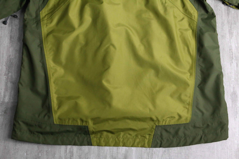 "Eddie Bauer" khaki green color nylon jacket