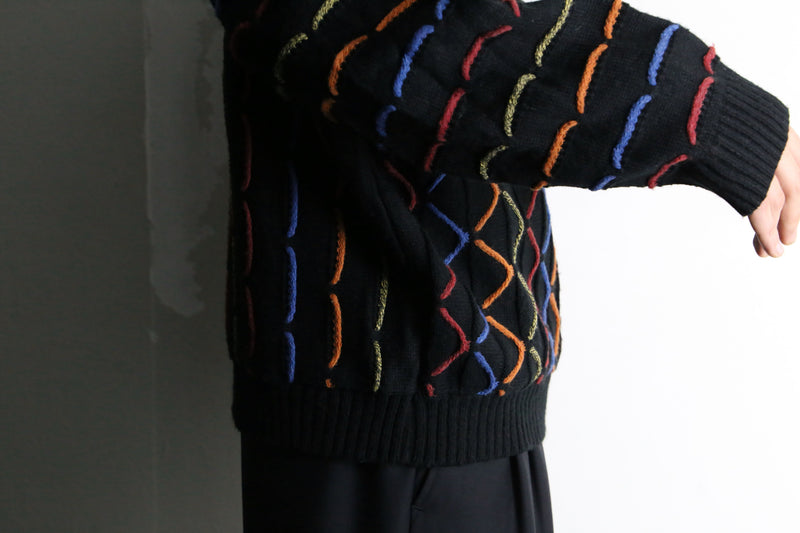 multi color zigzag 3D knit