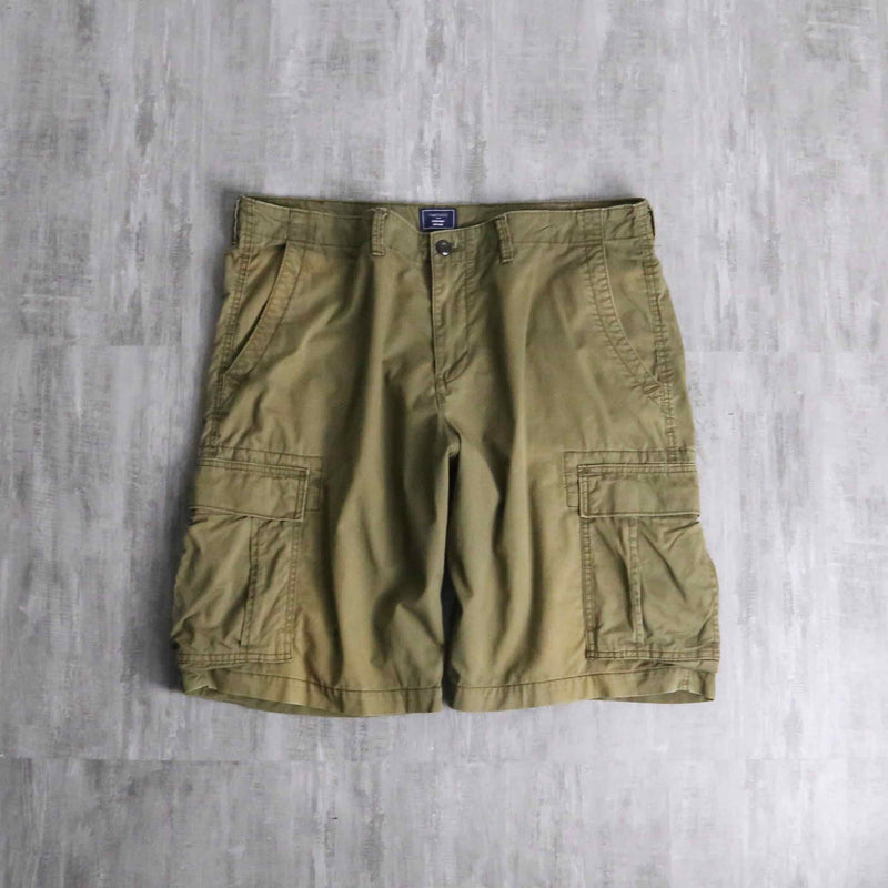 "GAP KHAKIS" khaki cargo short pants