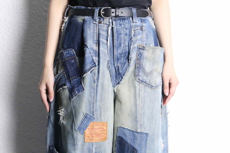 ・“Re:make” damage design wide straight denim