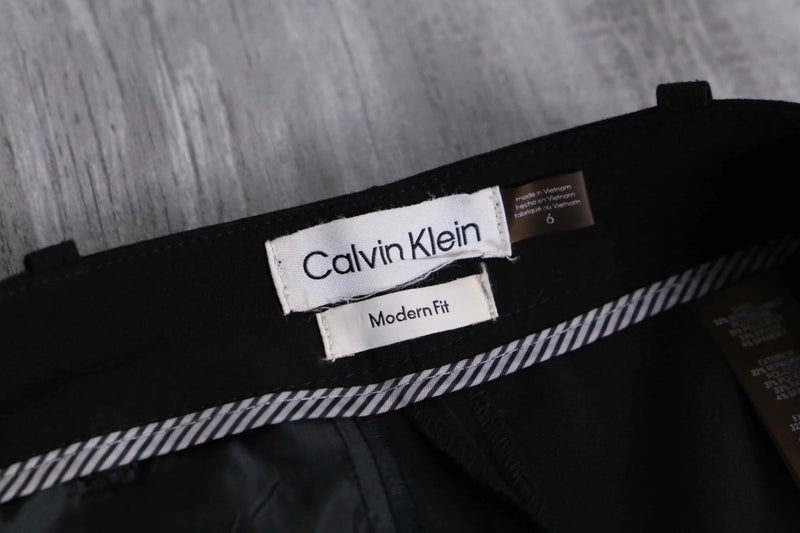 2000s Calvin Klein no tuck semi flare slacks