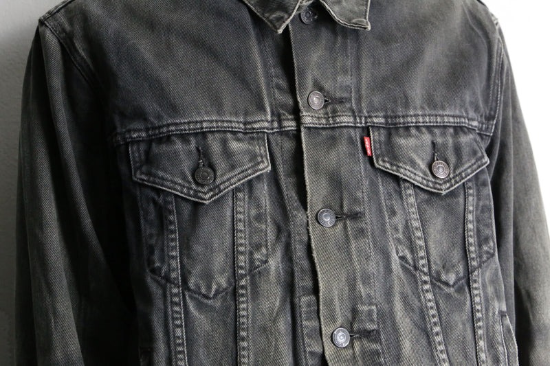 "Levi's" gray color denim tracker jacket