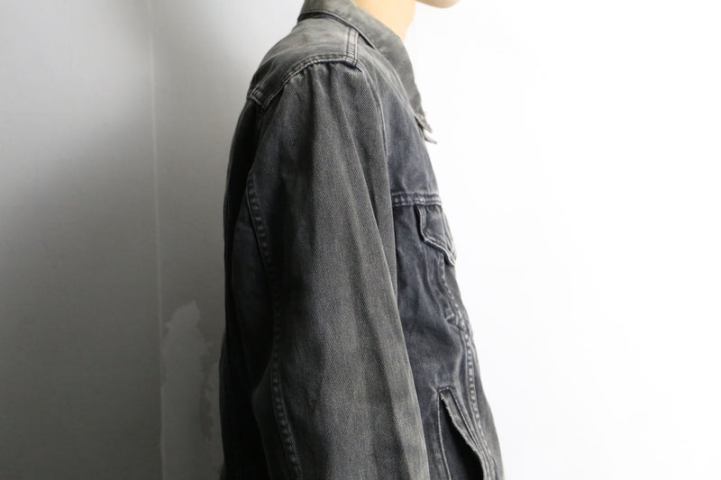 "Levi's" gray color denim tracker jacket