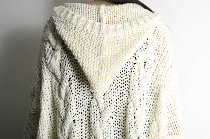 white cable low gauge knit hoodie