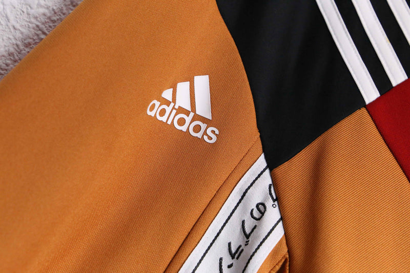 “Re: make “adidas×UMBRO warm color track jacket