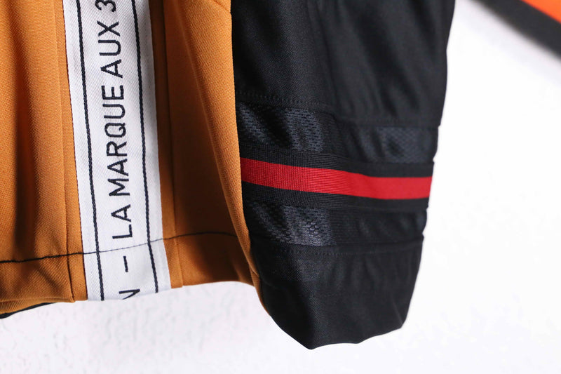 “Re: make “adidas×UMBRO warm color track jacket