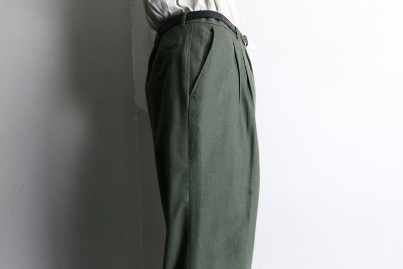 moss green 2tuck wide tapered wool slacks