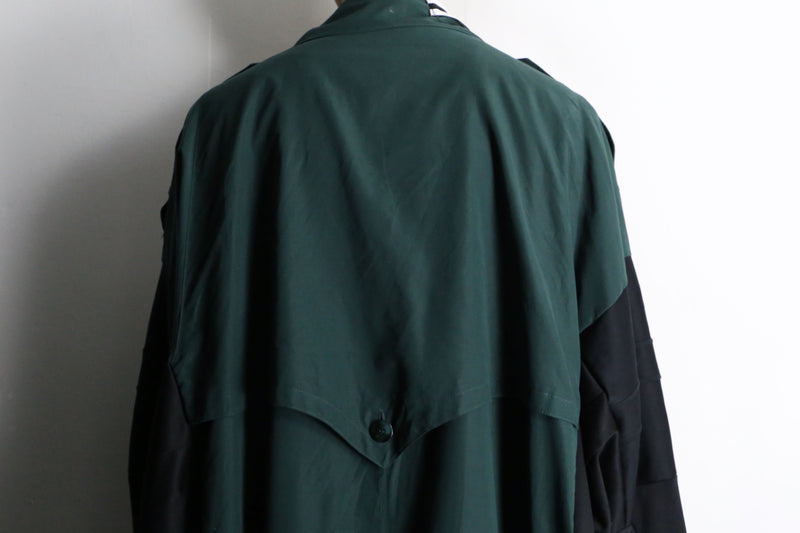 "Re:make" track docking green smooth long coat