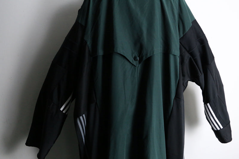 "Re:make" track docking green smooth long coat