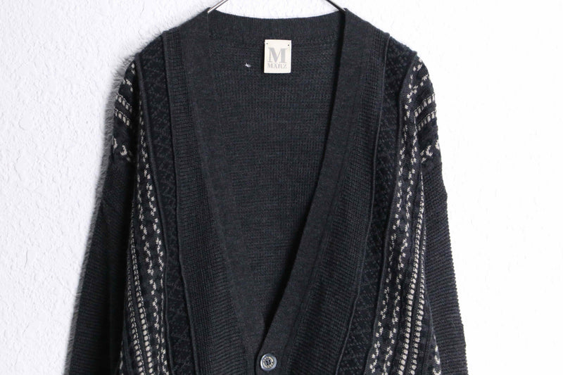 gray color multi design stripe knit cardigan