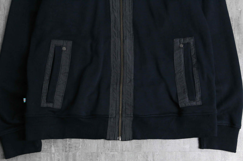 “PUMA” switch design zip up jacket