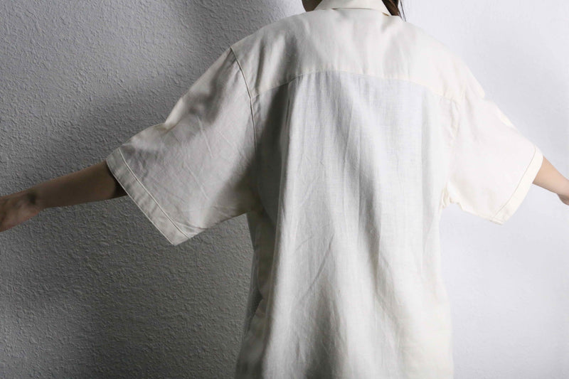 white geometry embroidery pattern linen S/S shirt