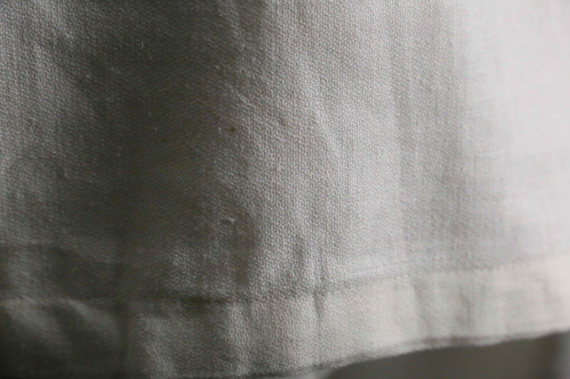white geometry embroidery pattern linen S/S shirt