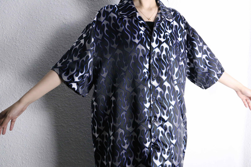 blue metallic fire pattern s/s shirt
