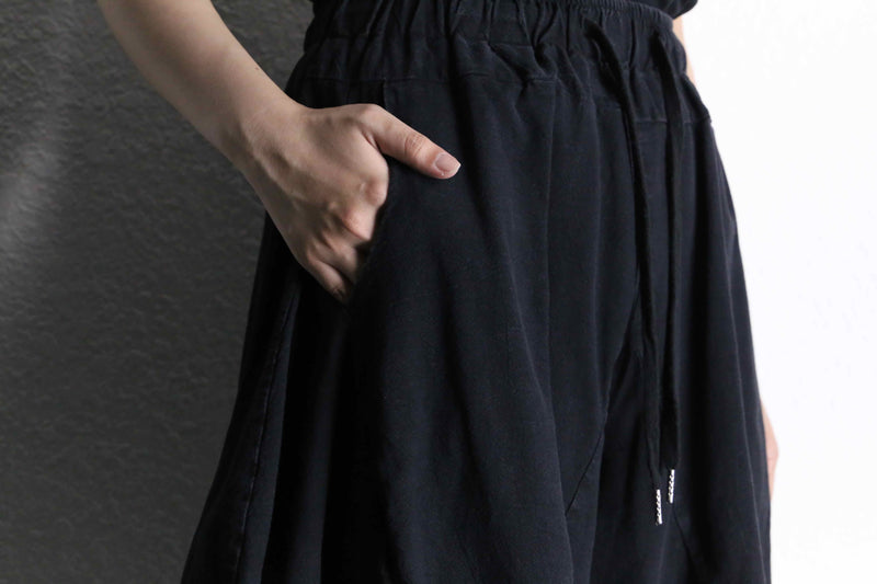 black cotton cropped balloon sarouel pants