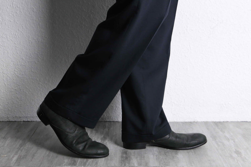 "claiborne"dark navy color soft textile trousers