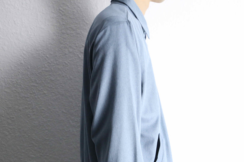 pale tone shirt jacket set up