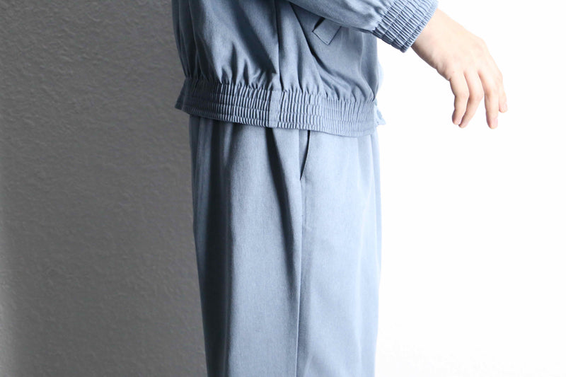 pale tone shirt jacket set up