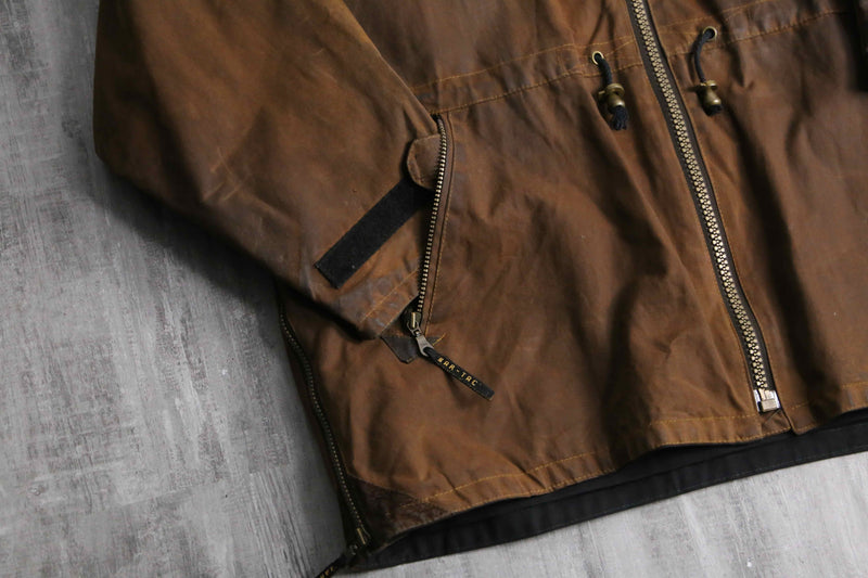 suede switched oiled cotton jacket