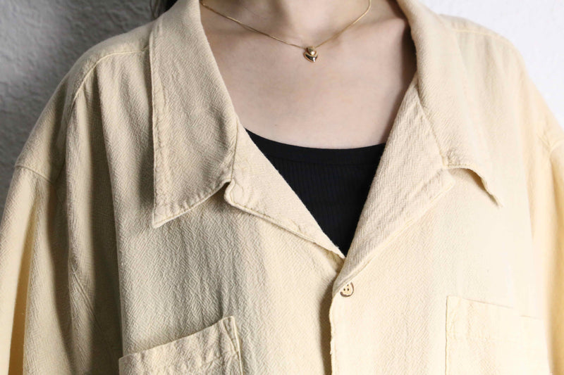 "KING SIZE" ivory open collar shirt