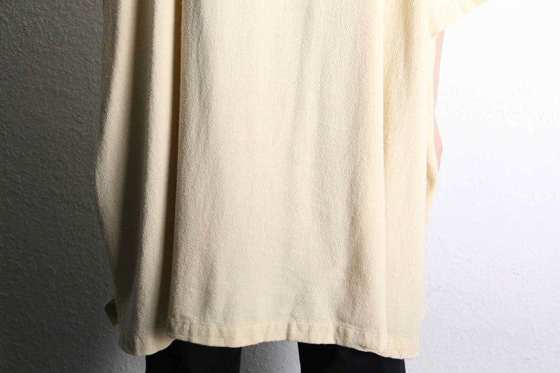 "KING SIZE" ivory open collar shirt