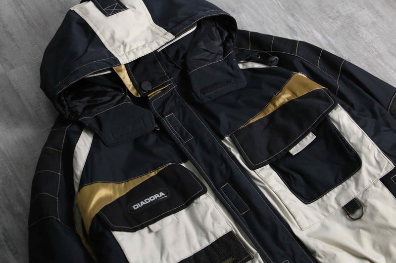 1990s DIADORA technical nylon ski jacket
